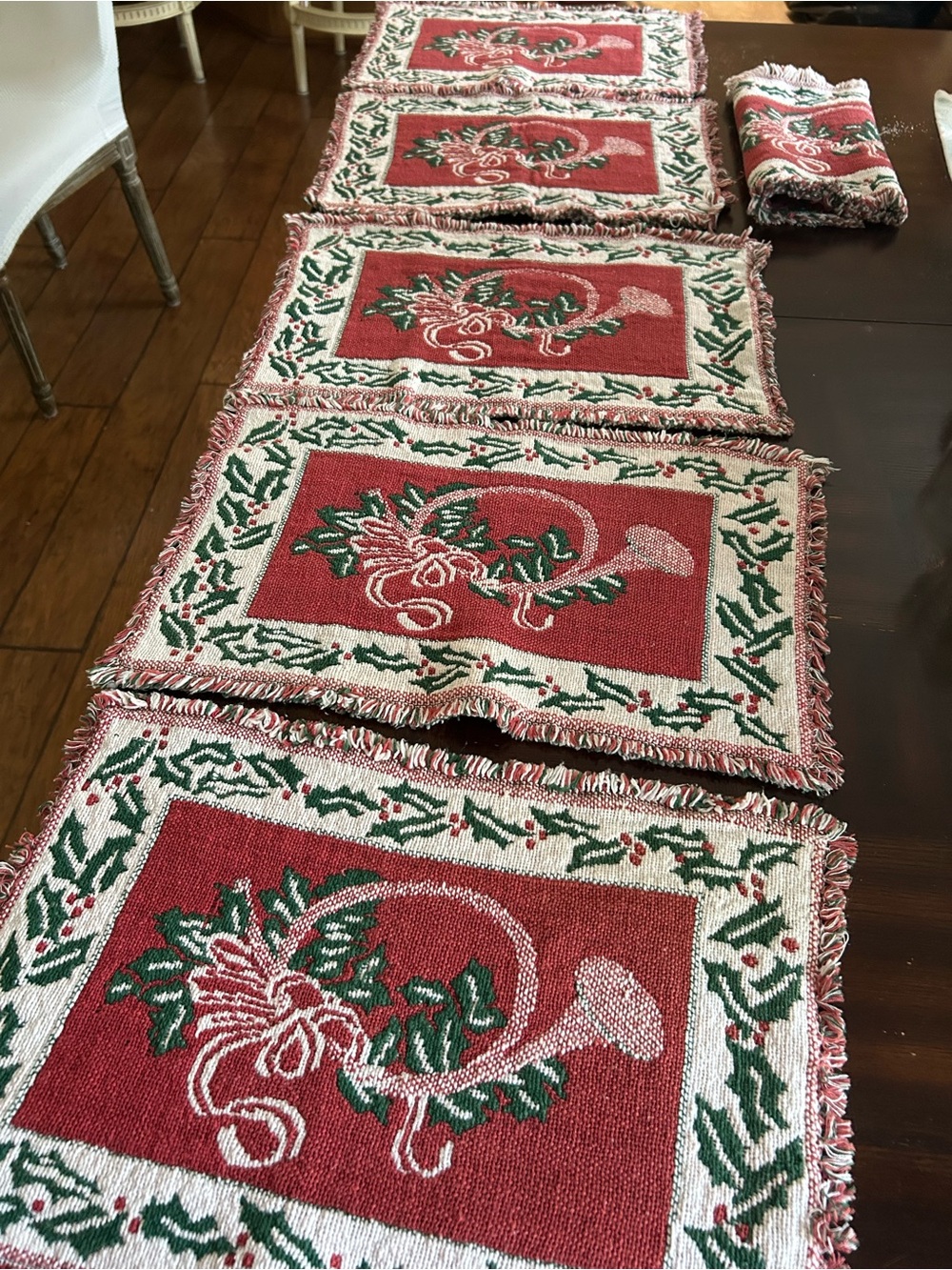 VTG Tapestry Christmas Placemats 6pc two sides